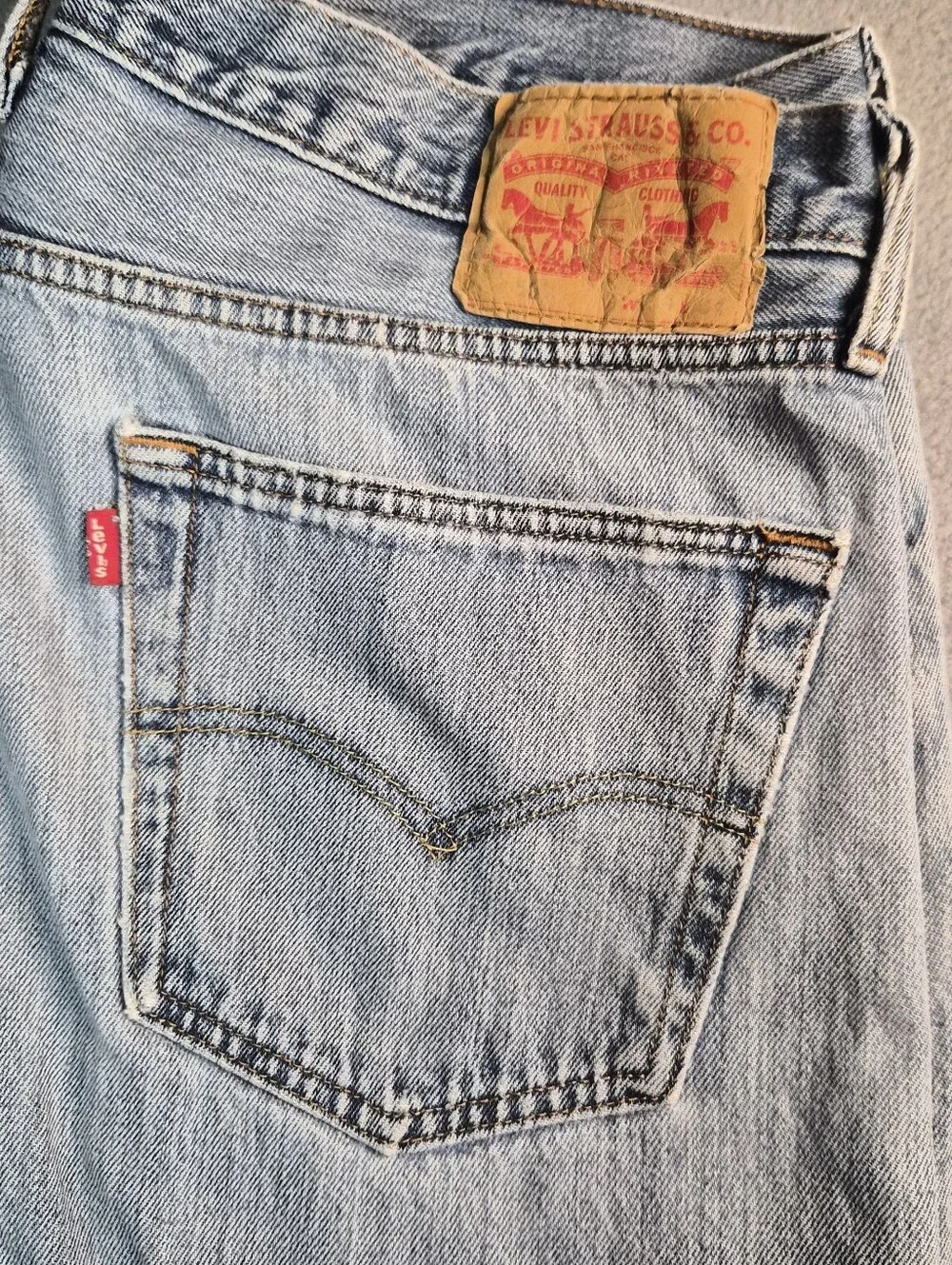 Levi's 505 light wash straight leg denim jeans size mens 36x34 denim straightleg